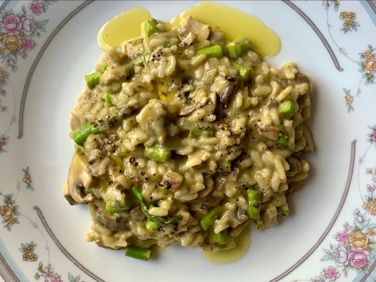 Virtual cooking classes and dinner parties with Winnipeg chefs - Chef Ben Kramer's asparagus and mushroom risotto, which you can learn to make on his Instagram account (photo by Ben Kramer)