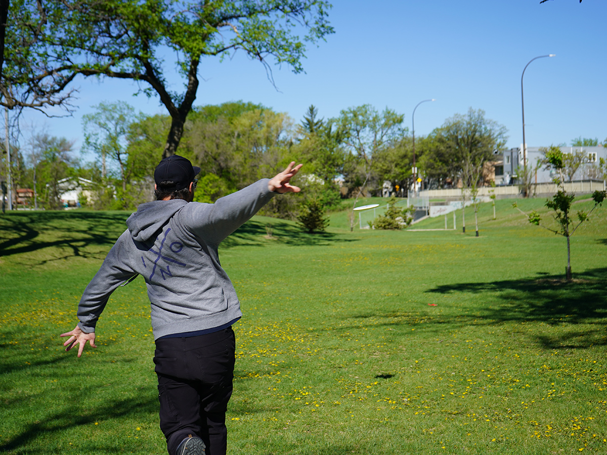 Disc golf: gliding into summer  - Disc golf in Happyland Park 
