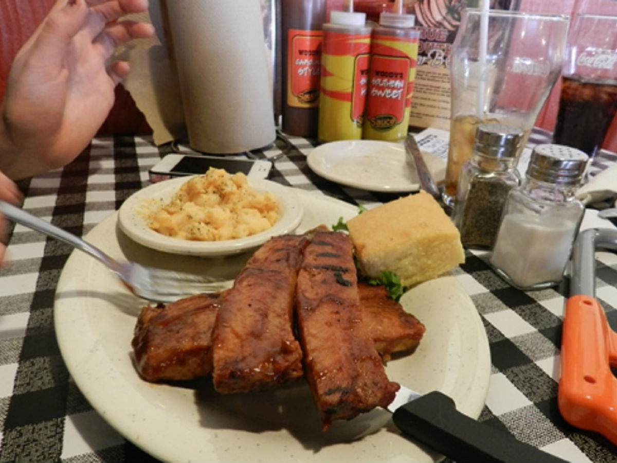 Winnipeg’s Barbecue Invasion: Sticky Fingers and Southern Smoke - 