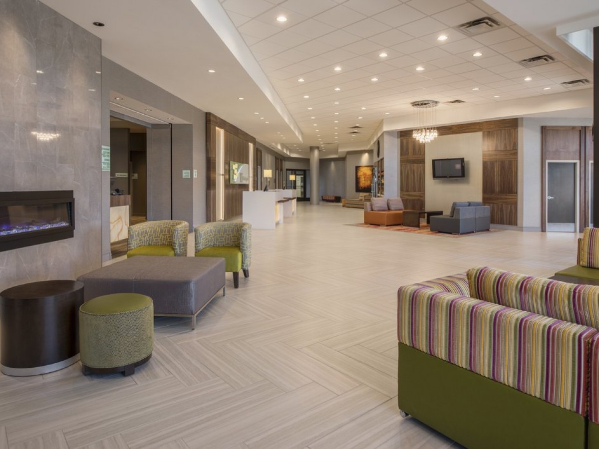 Southern Charm: Three ways to play and stay in Winnipeg’s south end - Holiday Inn Winnipeg South's 2018 upgrades won a design award from Hotelier magazine (Holiday Inn Winnipeg South)