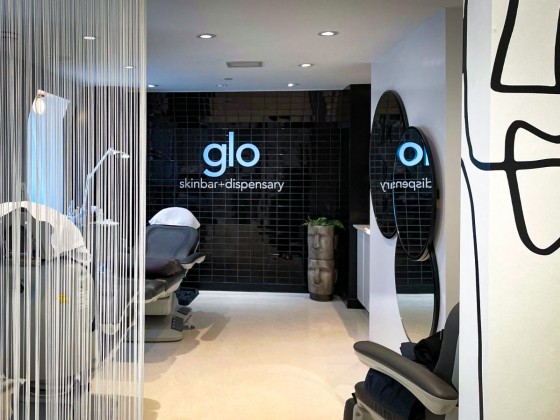 Glo Skin Bar is the gift for your face you didn’t know you needed - The treatment room at Glo Skin Bar + Dispensary in The Fort Garry Hotel (Tourism Winnipeg)
