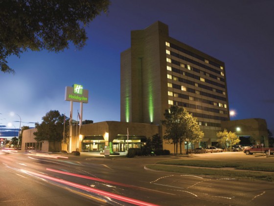 Holiday Inn Winnipeg South: newly renovated and right in the middle of the action  