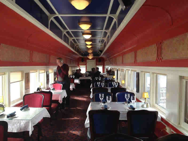 Train car dining room at Resto Gare.