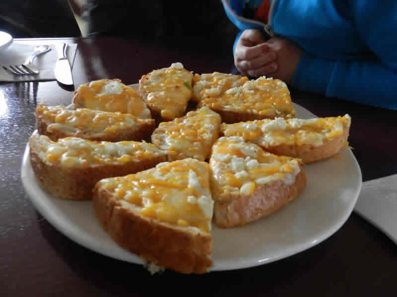 Garlic cheesebread at Yellow Dog Tavern
