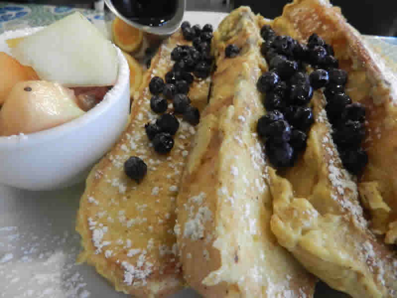 Bannock French Toast at Neechi Commons' Come and Eat Café